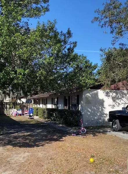 8620 N 16TH ST, Tampa, FL 33604