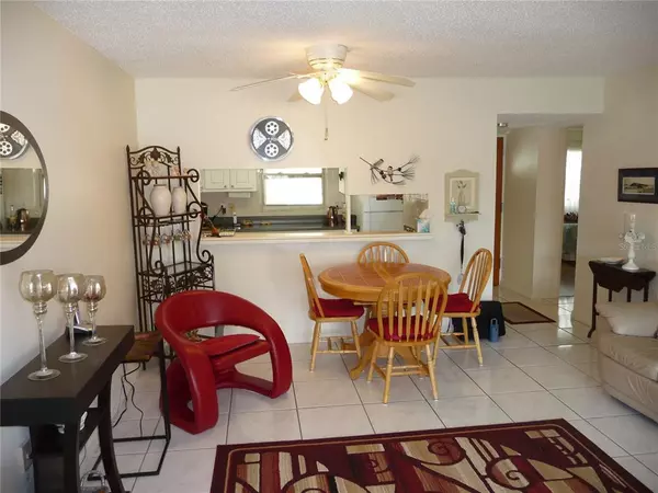 Seminole, FL 33777,7701 STARKEY RD #416