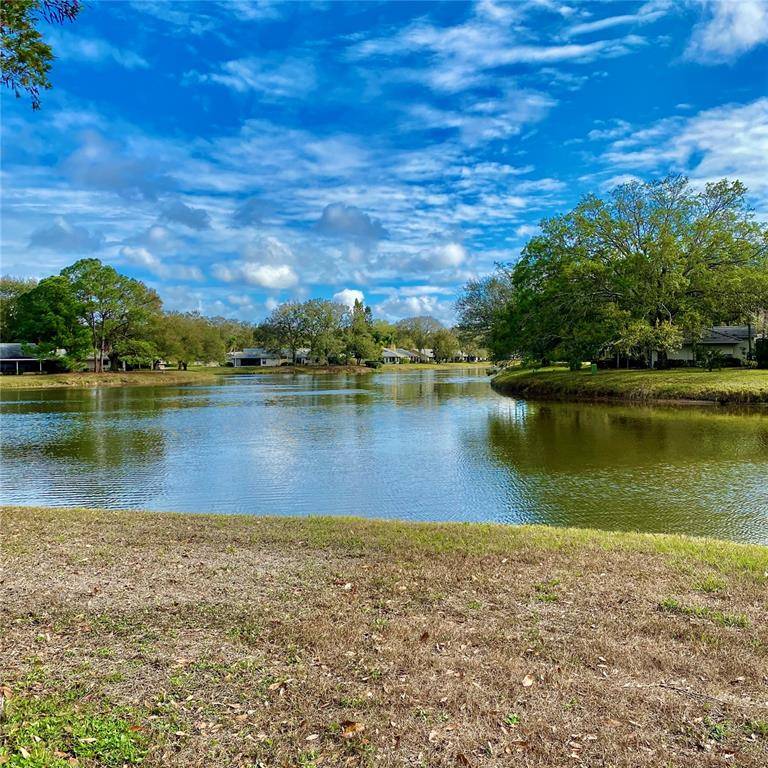 329 PEMBROKE DR, Venice, FL 34293