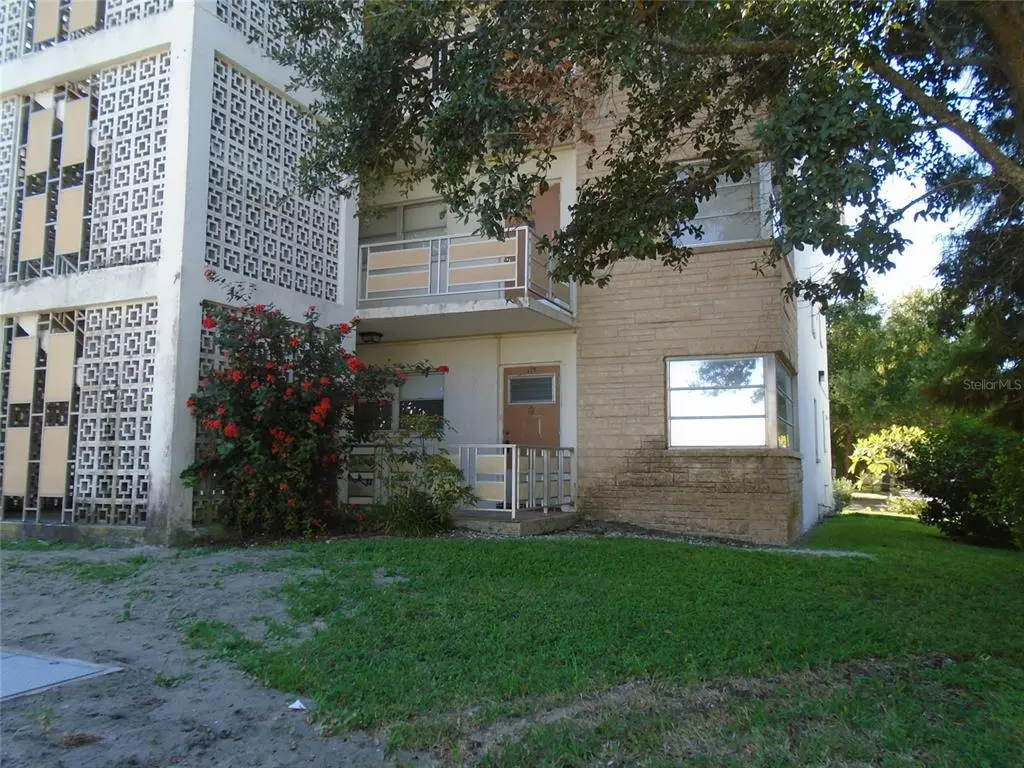 Largo, FL 33770,911 WASHINGTON AVE #119