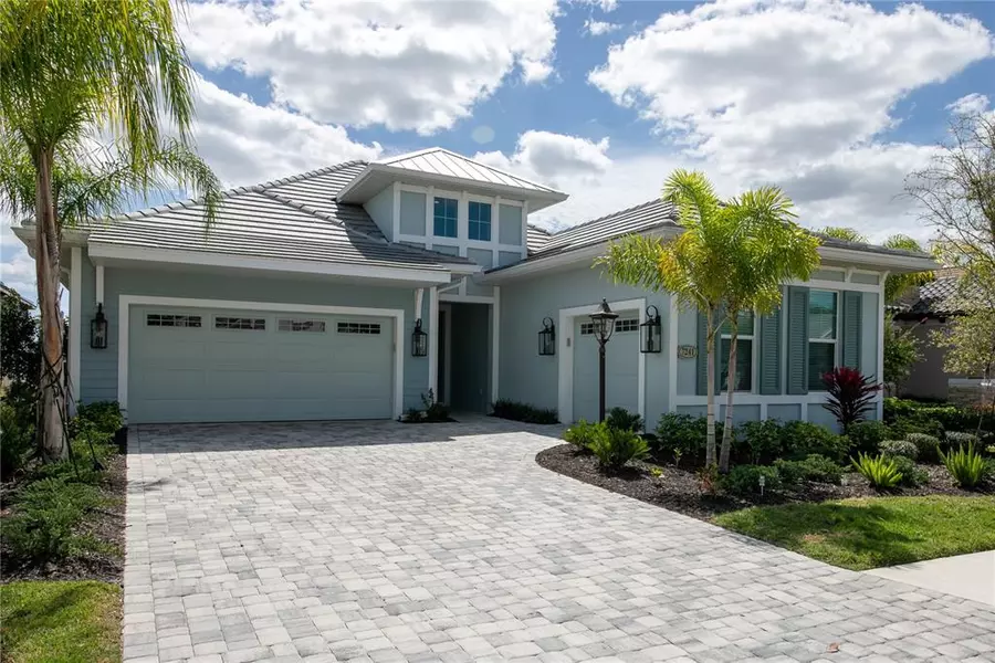 7241 WHITTLEBURY TRL, Lakewood Ranch, FL 34202