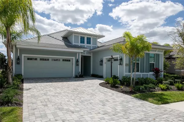 7241 WHITTLEBURY TRL, Lakewood Ranch, FL 34202