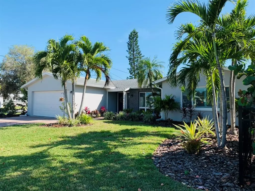 Madeira Beach, FL 33708,576 LILLIAN DR