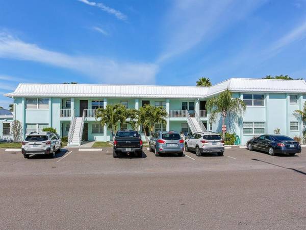 10 164TH AVE #10, Redington Beach, FL 33708