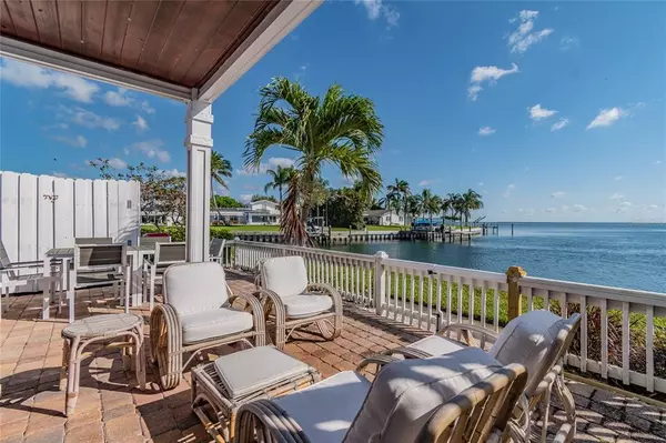 4700 COQUINA KEY DR SE #A, St Petersburg, FL 33705