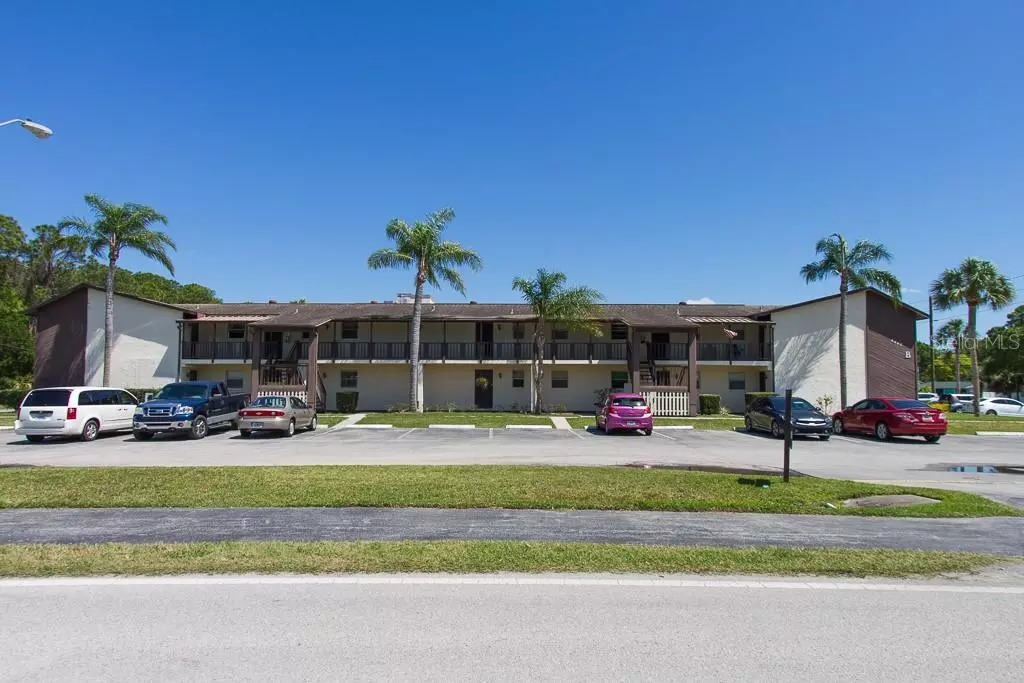 Port Richey, FL 34668,8440 OLD POST RD #103