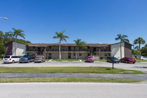 8440 OLD POST RD #103, Port Richey, FL 34668