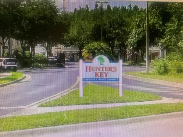 8663 HUNTERS KEY CIR, Tampa, FL 33647