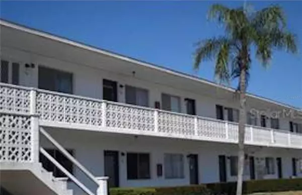 8320 112TH ST #104, Seminole, FL 33772