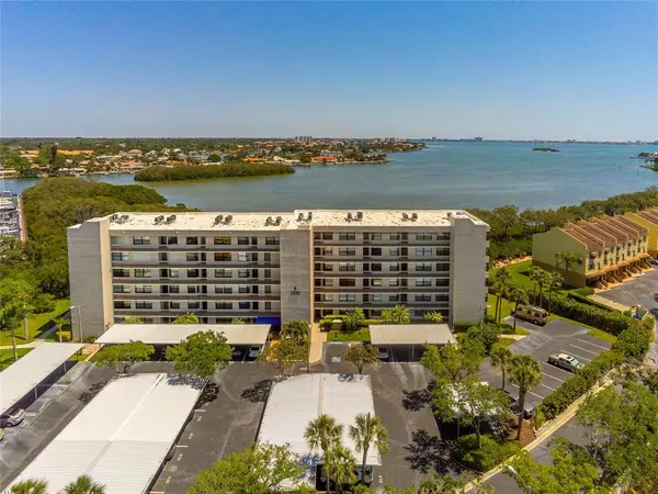 1332 PASADENA AVE S #305, South Pasadena, FL 33707