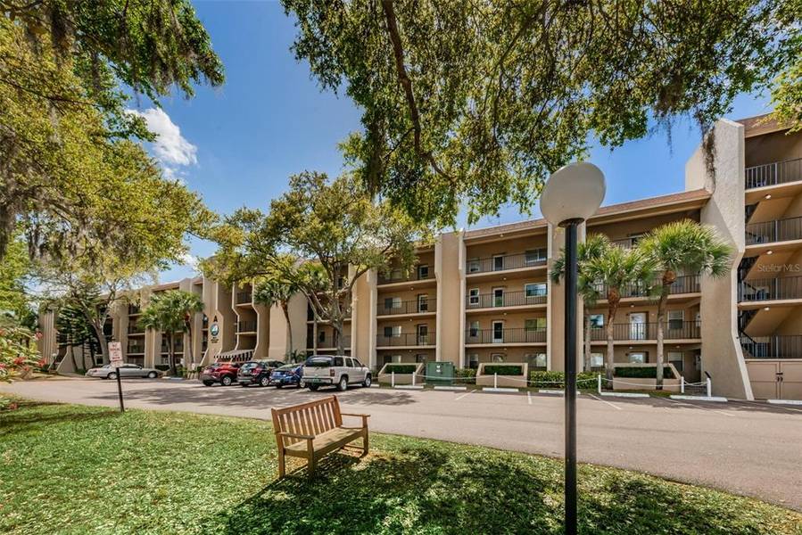 90 S HIGHLAND AVE #203, Tarpon Springs, FL 34689