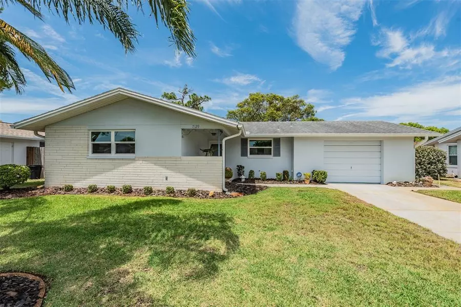 7129 CHERRY LAUREL DR, Port Richey, FL 34668