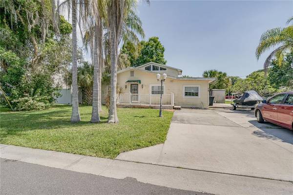 78 N CANAL DR, Palm Harbor, FL 34684