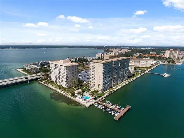 5200 BRITTANY DR S #1301, St Petersburg, FL 33715