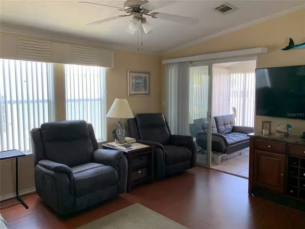 St Petersburg, FL 33702,6906 AMERICANA DR NE #130