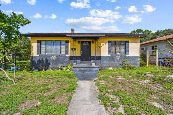 2103 29TH ST S, St Petersburg, FL 33712