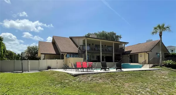 Seminole, FL 33776,7238 HUNT CLUB LN