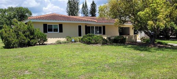 8207 CONSTANCE DR,  Sarasota,  FL 34243