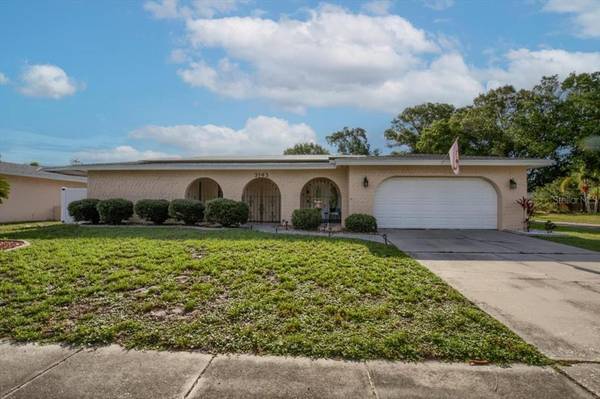 3143 FIESTA DR, Dunedin, FL 34698