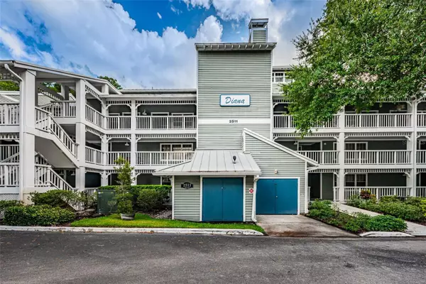 2511 DOLLY BAY DR #302, Palm Harbor, FL 34684