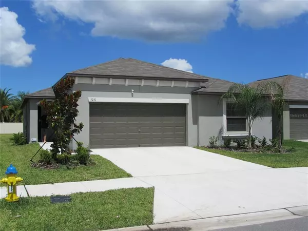 5051 WHITE CHICORY DR, Apollo Beach, FL 33572