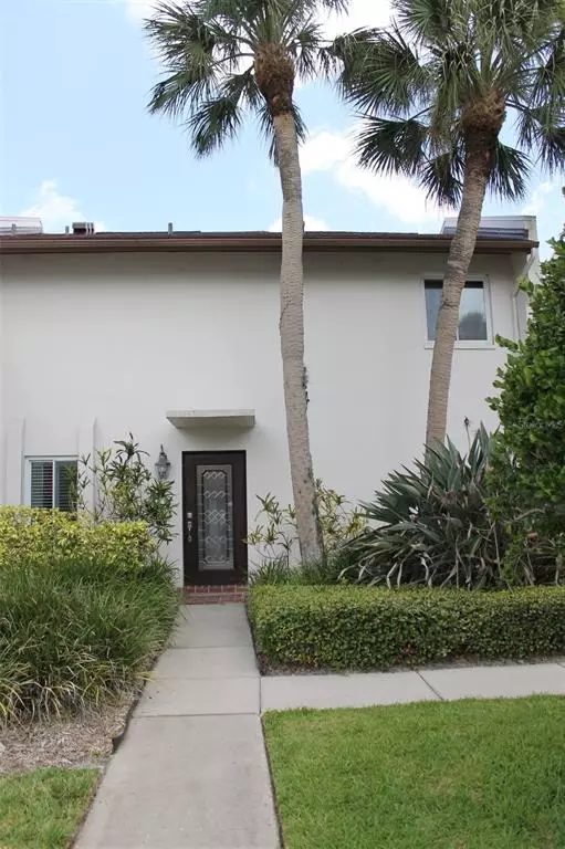 7581 CUMBERLAND RD #2, Seminole, FL 33777