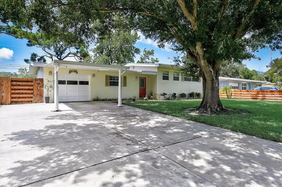 8514 IRIS AVE, Seminole, FL 33777