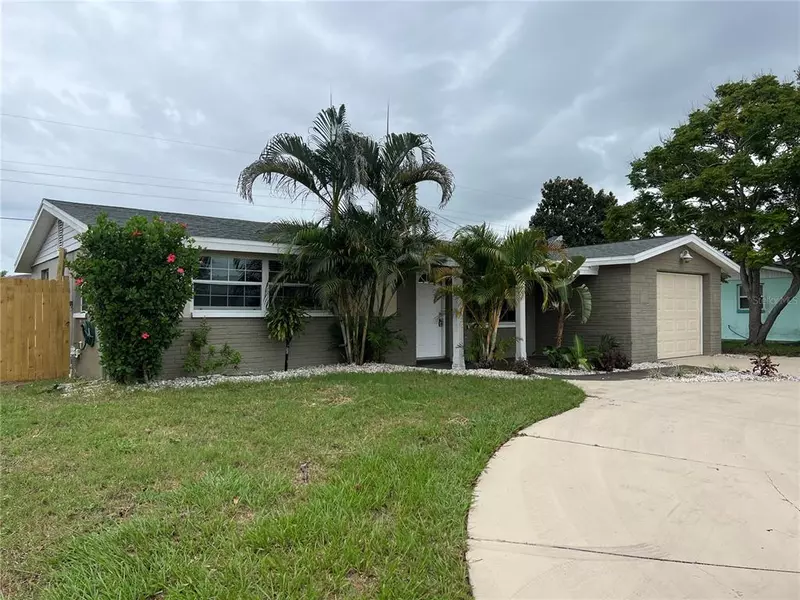 5307 FLORA AVE, Holiday, FL 34690