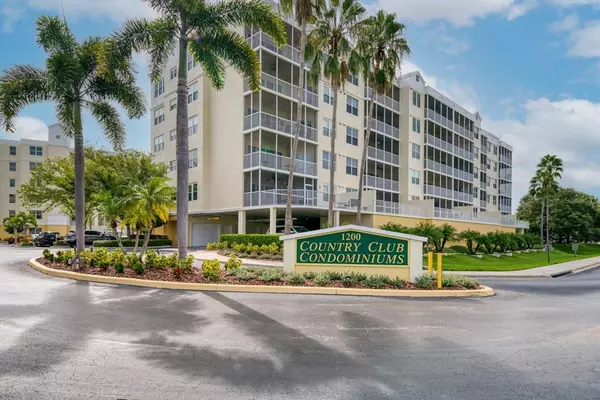 1200 COUNTRY CLUB DR #4305, Largo, FL 33771