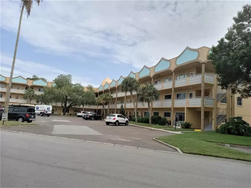 2467 FINLANDIA LN #57, Clearwater, FL 33763