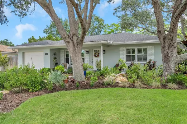 Dunedin, FL 34698,521 HIGHLAND AVE