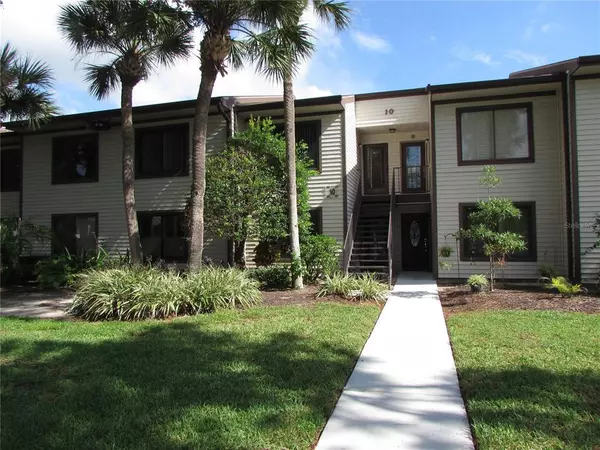 Tarpon Springs, FL 34689,365 MOORINGS COVE DR #10B