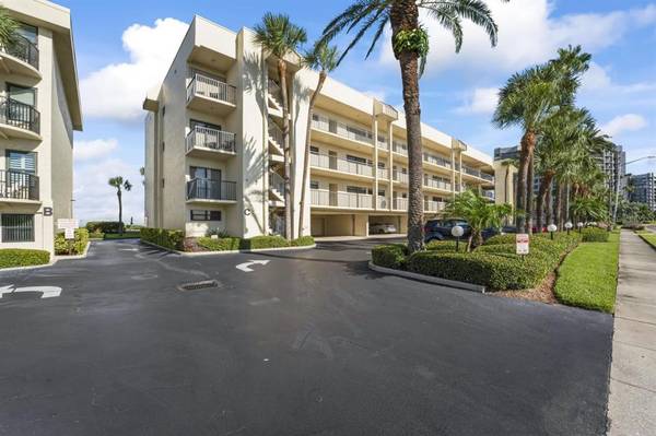 3500 GULF BLVD #210, Belleair Beach, FL 33786