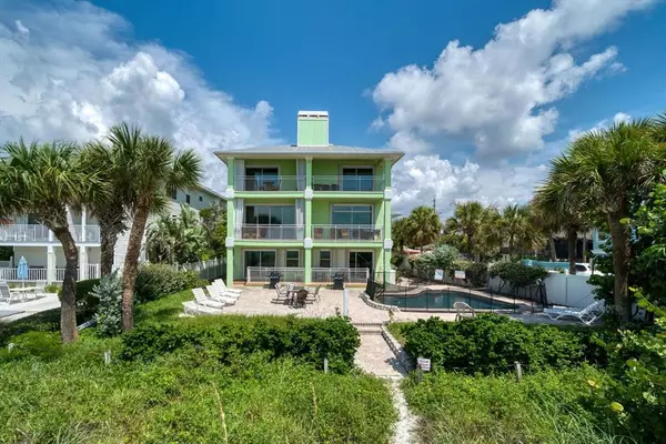 Indian Rocks Beach, FL 33785,800 BEACH TRL #102