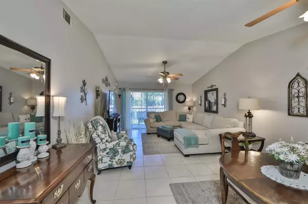 Dunedin, FL 34698,1390 OAK HILL DR #201