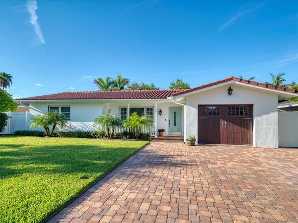 120 13TH ST, Belleair Beach, FL 33786