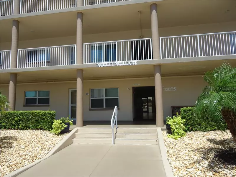 6075 SHORE BLVD S #304, Gulfport, FL 33707