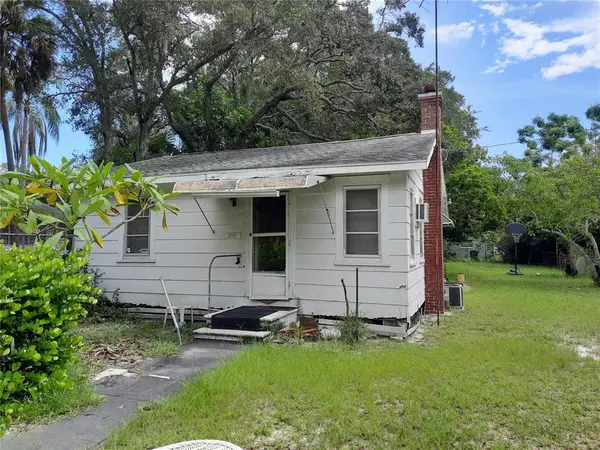 1766 NEWARK ST S, St Petersburg, FL 33711