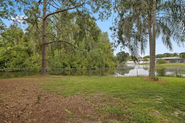 New Port Richey, FL 34653,8121 BLUE FINCH WAY