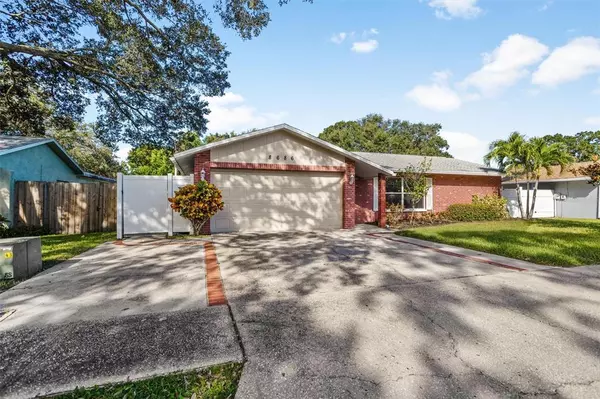 8686 124TH WAY, Seminole, FL 33772