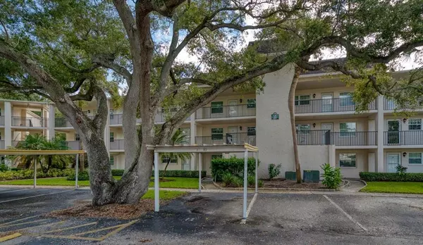 Dunedin, FL 34698,870 VIRGINIA ST #212