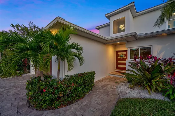 15332 HARBOR DR,  Madeira Beach,  FL 33708