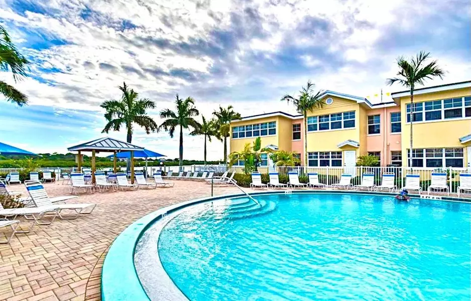 19417 GULF BLVD #A-109, Indian Shores, FL 33785