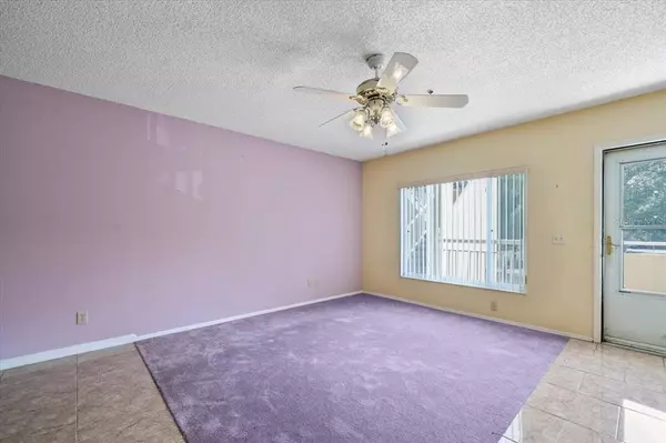 Clearwater, FL 33763,2022 CAMELOT DR #37