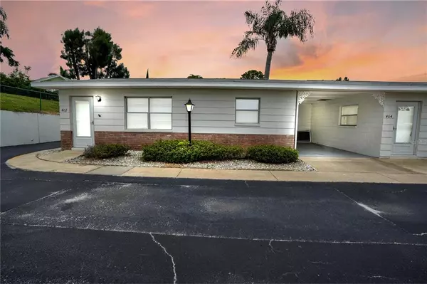 12400 PARK BLVD #402, Seminole, FL 33772