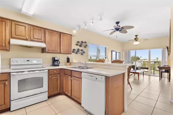 Madeira Beach, FL 33708,13999 GULF BLVD #401