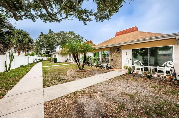 Holiday, FL 34691,4377 TAHITIAN GARDENS CIR #H