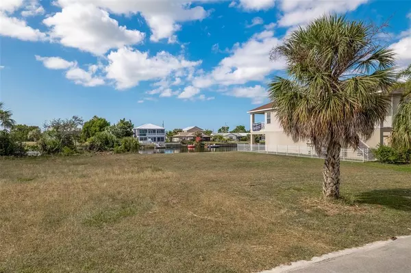 Hernando Beach, FL 34607,3257 SEA GRAPE DR