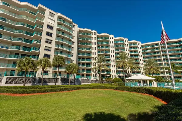 Clearwater Beach, FL 33767,670 ISLAND WAY #705