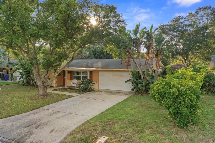 1970 FAIRWAY CIR E, Dunedin, FL 34698